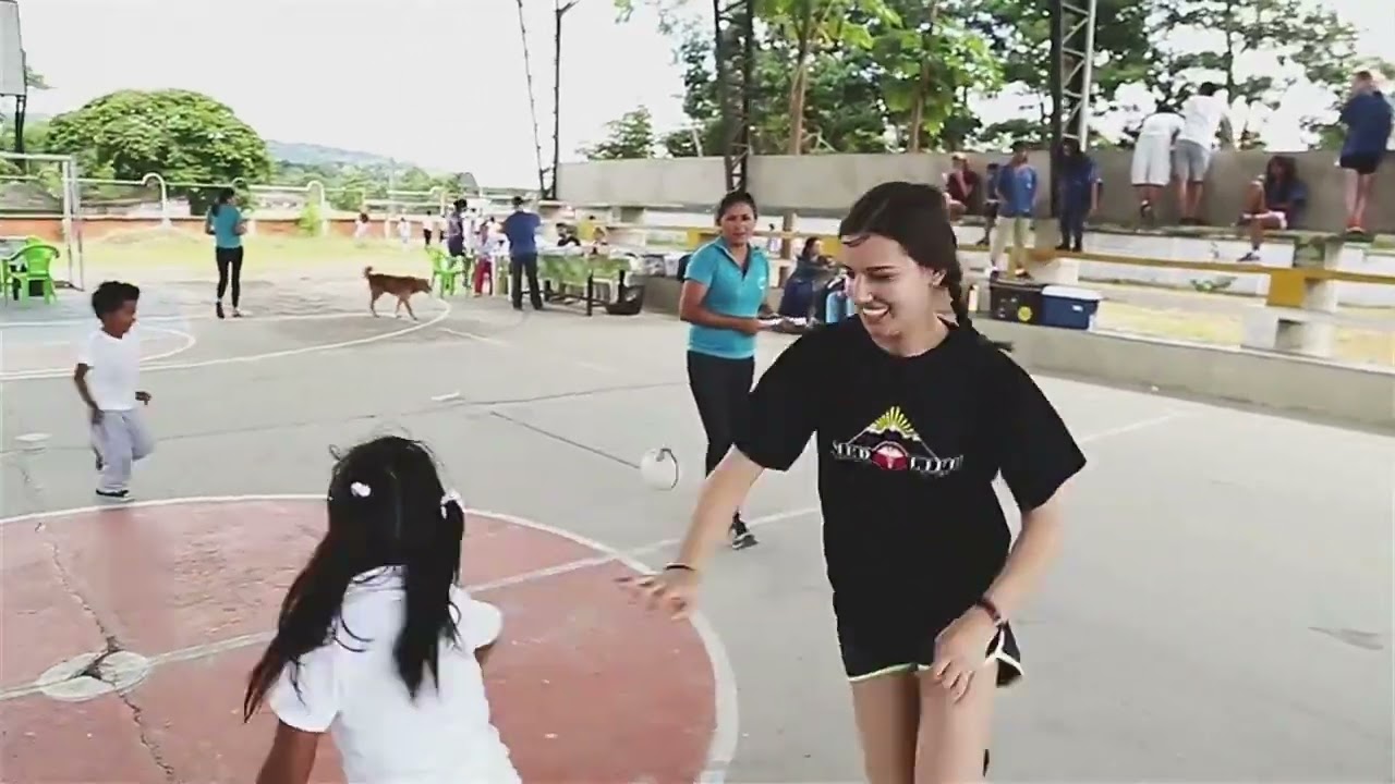 MEDLIFE Service Learning Trips in Tena, Ecuador