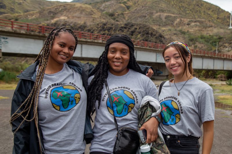 custom volunteering abroad opportunities